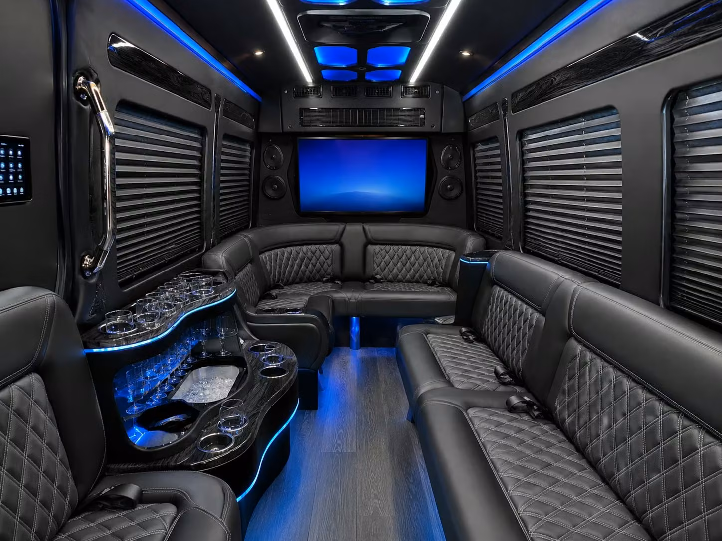 why boston schools and youth groups trust charterbusrentalboston com for field trip transportation